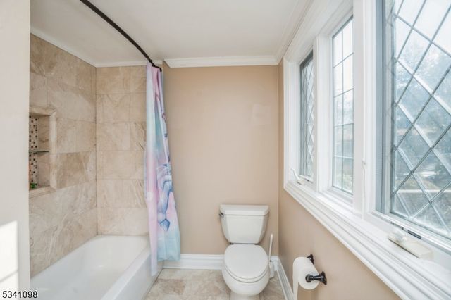 88 W Main St, Mendham Boro, NJ 07945