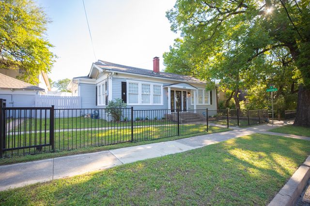 528 E 5th Street, Dallas, TX 75203