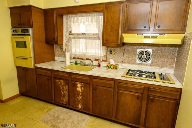 510 Liberty Ave, Jersey City, NJ 07307