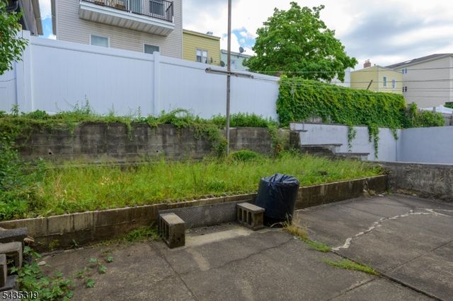 510 Liberty Ave, Jersey City, NJ 07307