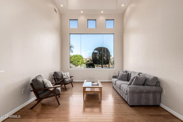 652 W ASTER Court, Chandler, AZ 85248