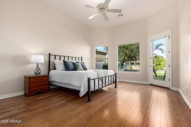 652 W ASTER Court, Chandler, AZ 85248