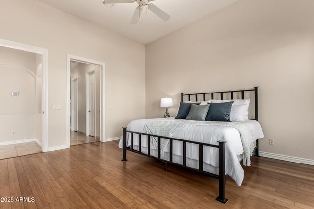 652 W ASTER Court, Chandler, AZ 85248