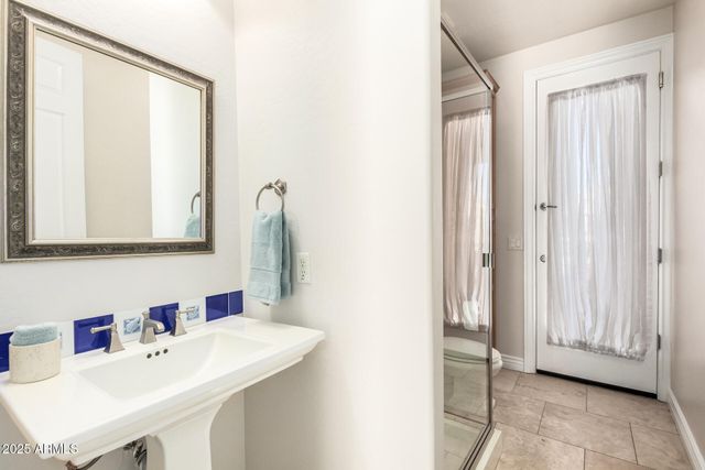 652 W ASTER Court, Chandler, AZ 85248