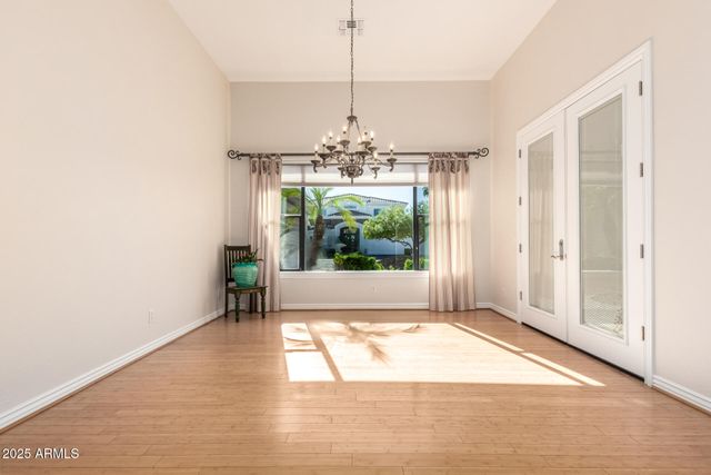 652 W ASTER Court, Chandler, AZ 85248