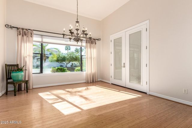 652 W ASTER Court, Chandler, AZ 85248