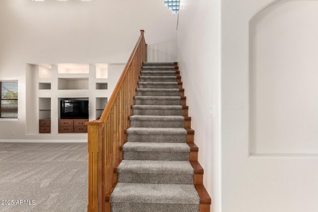 652 W ASTER Court, Chandler, AZ 85248