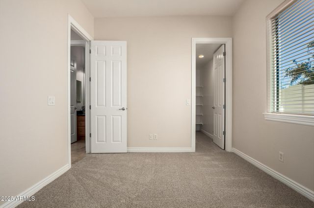 652 W ASTER Court, Chandler, AZ 85248