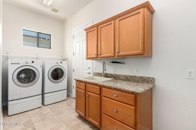 652 W ASTER Court, Chandler, AZ 85248