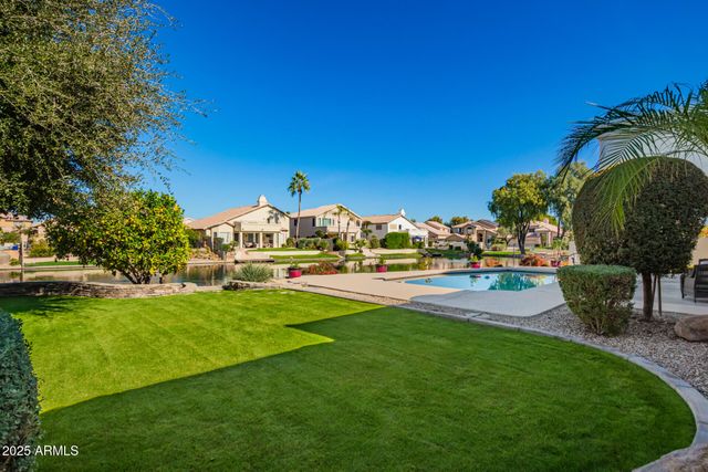 652 W ASTER Court, Chandler, AZ 85248