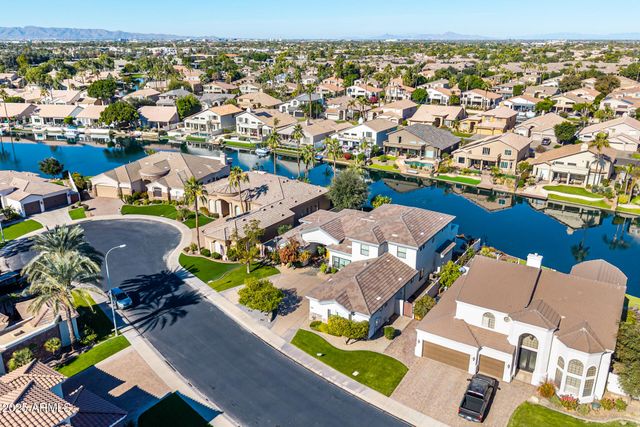 652 W ASTER Court, Chandler, AZ 85248