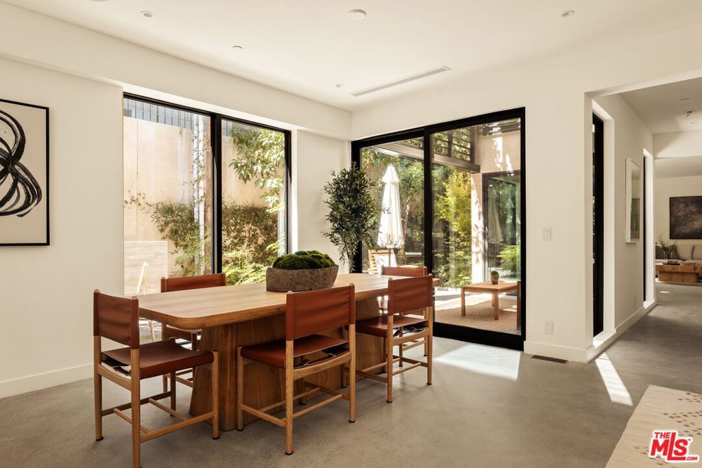 929 Hilldale Avenue, West Hollywood, CA 90069 — photo 3