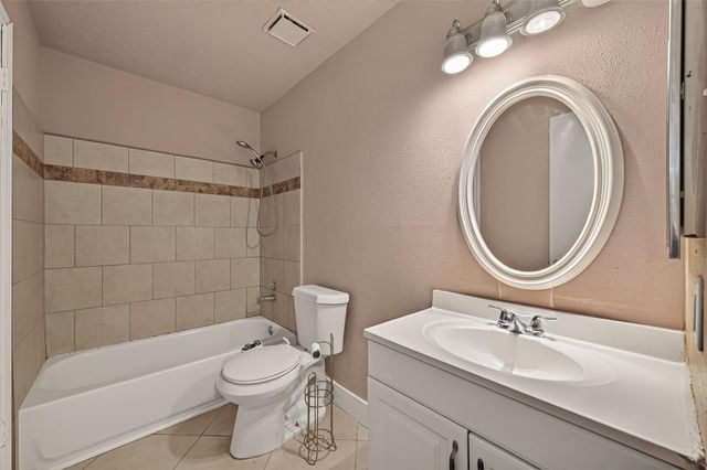 10706 Thorncliff Drive, Humble, TX 77396