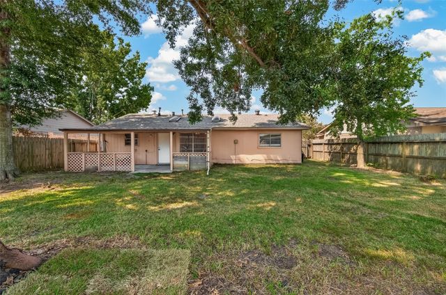 10706 Thorncliff Drive, Humble, TX 77396