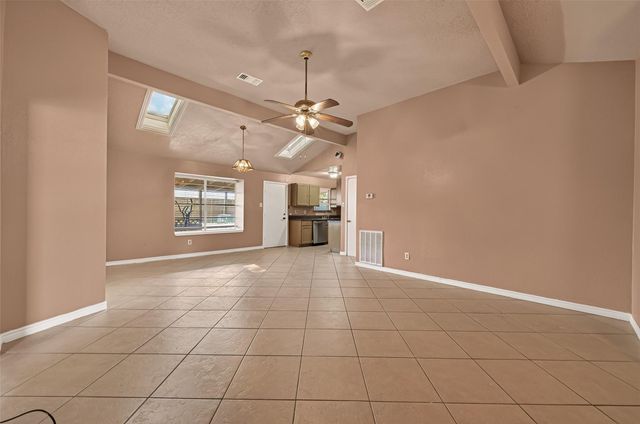 10706 Thorncliff Drive, Humble, TX 77396