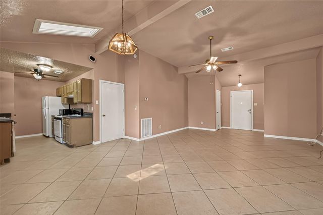 10706 Thorncliff Drive, Humble, TX 77396
