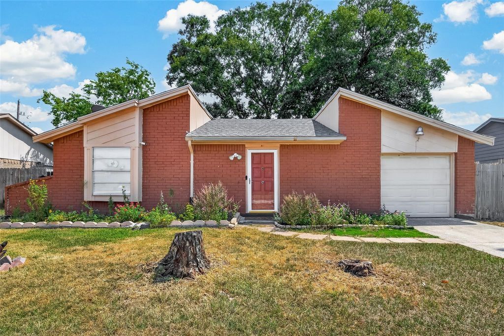 10706 Thorncliff Drive, Humble, TX 77396