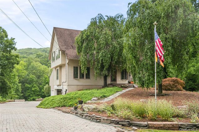 37 Rumsey Road, Greenwood Lake, NY 10925