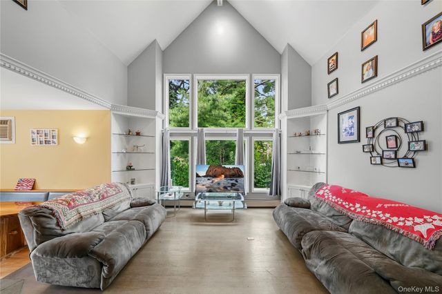 37 Rumsey Road, Greenwood Lake, NY 10925