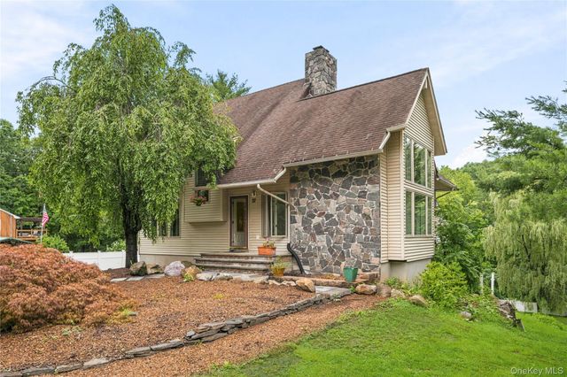 37 Rumsey Road, Greenwood Lake, NY 10925