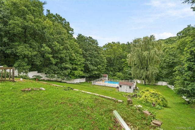 37 Rumsey Road, Greenwood Lake, NY 10925