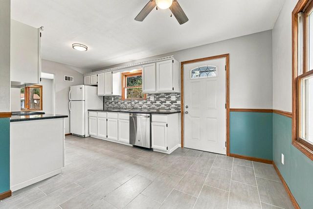 W190S7635 Circle DRIVE, Muskego, WI 53150