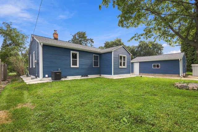 W190S7635 Circle DRIVE, Muskego, WI 53150