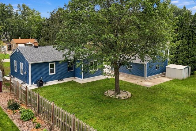W190S7635 Circle DRIVE, Muskego, WI 53150