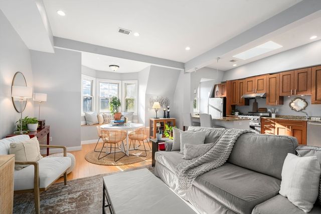 12 Worcester Square 5, Boston, MA 02118