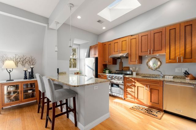 12 Worcester Square 5, Boston, MA 02118