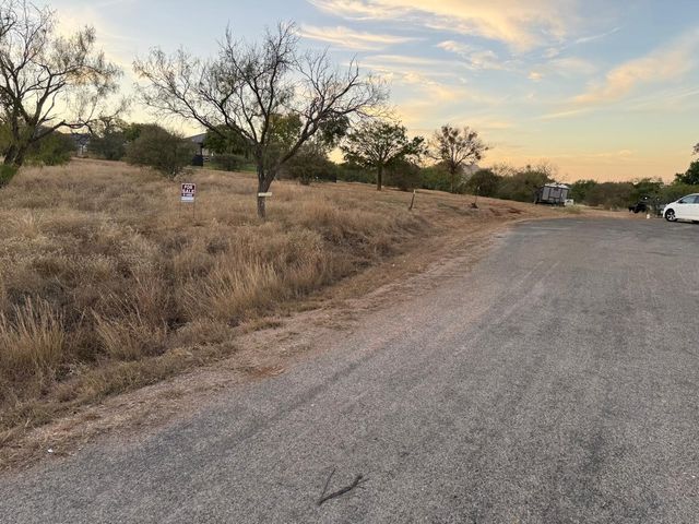 304 Red Wine, Horseshoe Bay, TX 78657