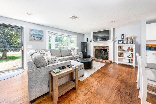 25 Clinton Drive, Yarmouth Port, MA 02675