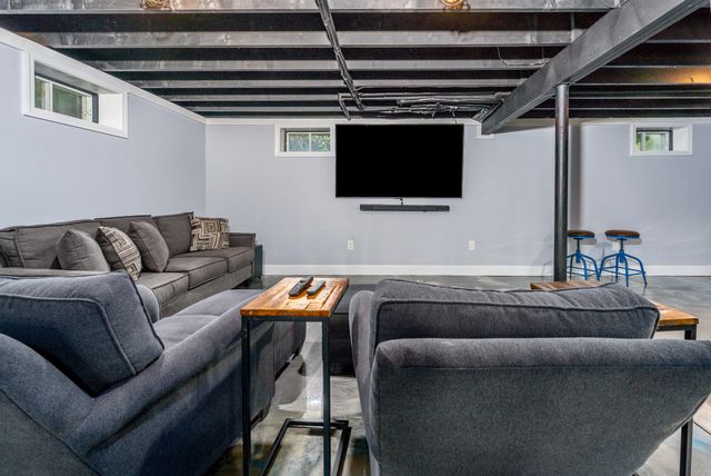 25 Clinton Drive, Yarmouth Port, MA 02675