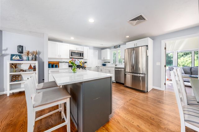 25 Clinton Drive, Yarmouth Port, MA 02675
