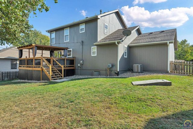 5644 SW 36th ST, Topeka, KS 66614