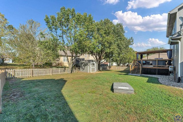 5644 SW 36th ST, Topeka, KS 66614