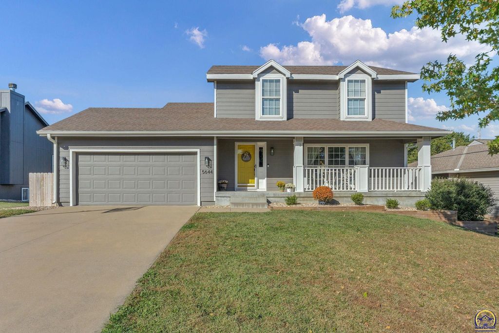 5644 SW 36th ST, Topeka, KS 66614