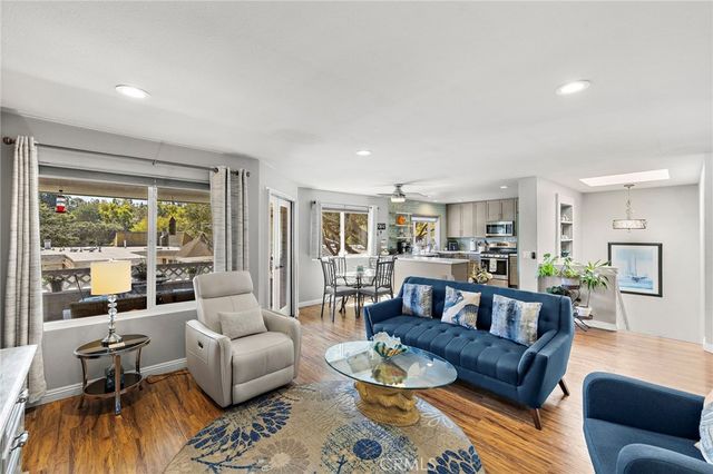 22205 Caminito Tasquillo 51, Laguna Hills, CA 92653