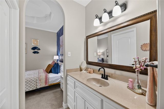 6117 Lago Vista Dr, Corpus Christi, TX 78414