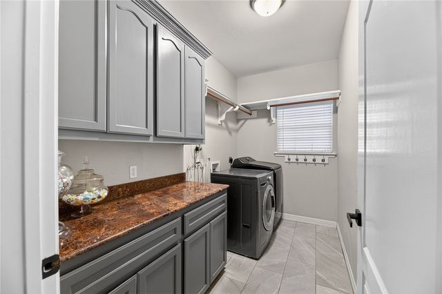 6117 Lago Vista Dr, Corpus Christi, TX 78414