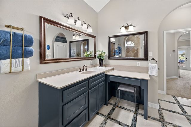 6117 Lago Vista Dr, Corpus Christi, TX 78414