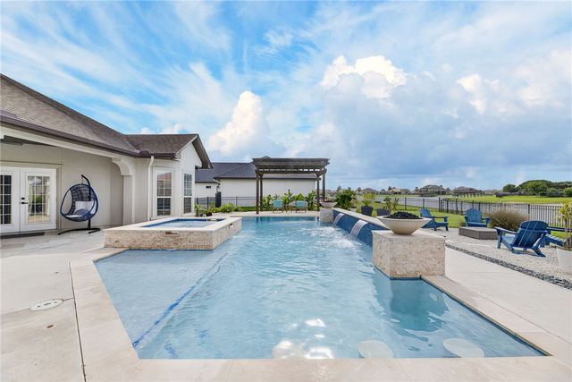 6117 Lago Vista Dr, Corpus Christi, TX 78414