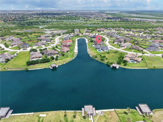 6117 Lago Vista Dr, Corpus Christi, TX 78414