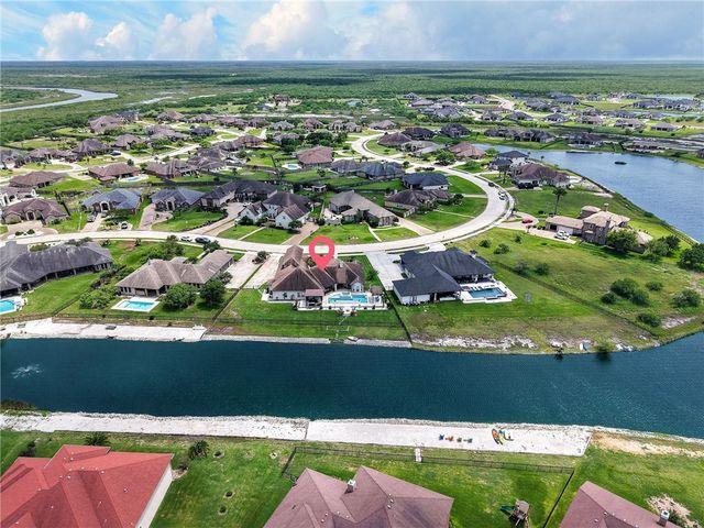 6117 Lago Vista Dr, Corpus Christi, TX 78414