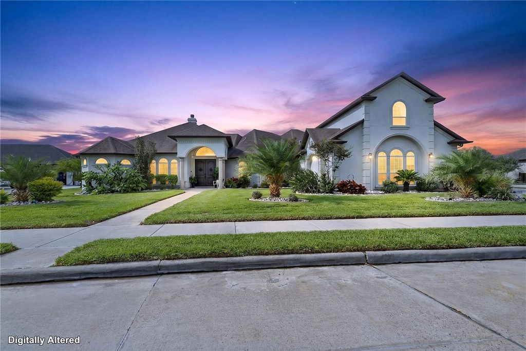 6117 Lago Vista Dr, Corpus Christi, TX 78414
