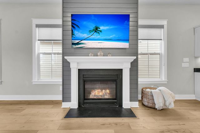 677 Marsh Cove Circle, Summerville, SC 29486