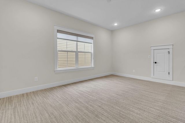 677 Marsh Cove Circle, Summerville, SC 29486