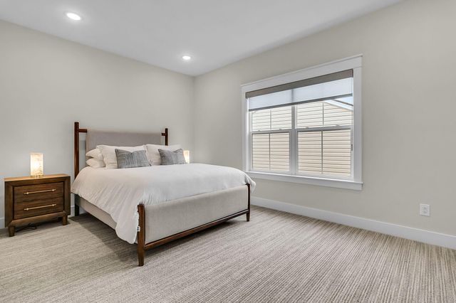 677 Marsh Cove Circle, Summerville, SC 29486