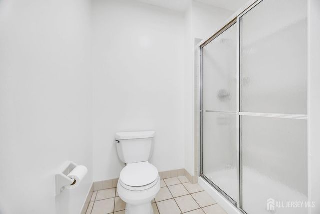273 Prestwick Way 273, Edison, NJ 08820