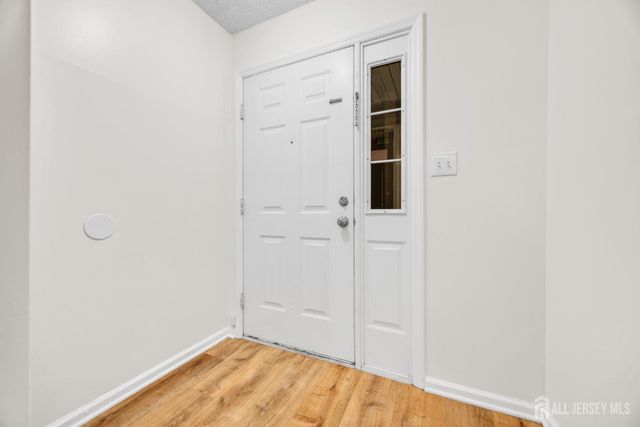 273 Prestwick Way 273, Edison, NJ 08820